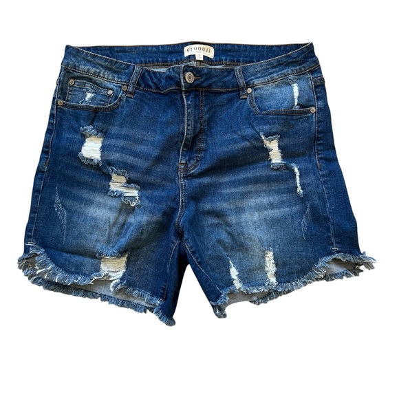 Eloquii Distressed Denim Shorts NWT - Picture 3 of 8